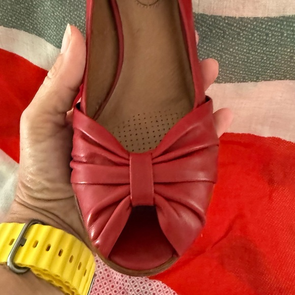 Peep Toe Red Wedge Heels - Picture 3 of 5